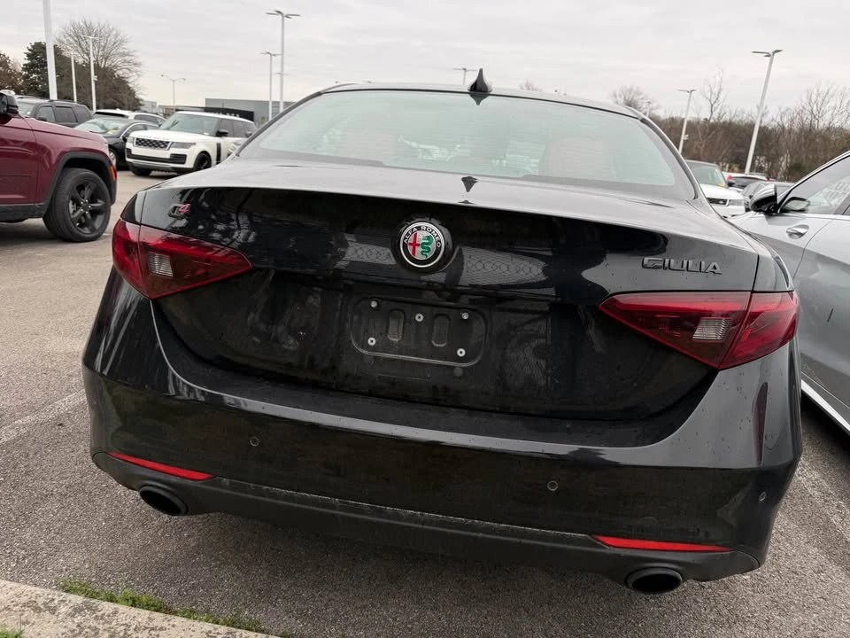 2019 Alfa Romeo Giulia - Image 6 of 7
