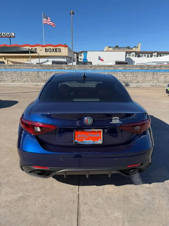 2019 Alfa Romeo Giulia - Image 2 of 8