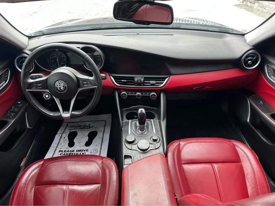 2019 Alfa Romeo Giulia - Image 10 of 13
