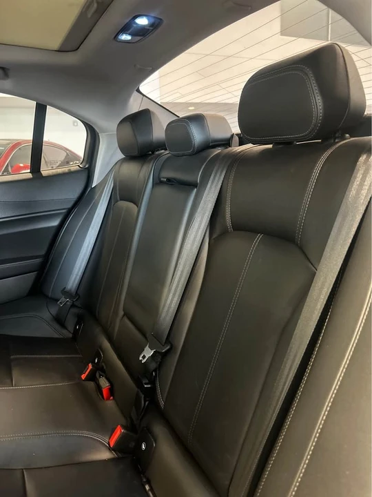 2019 Alfa Romeo Giulia - Image 12 of 13