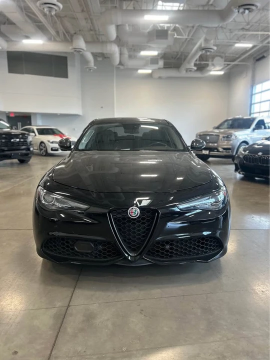 2019 Alfa Romeo Giulia - Image 2 of 13