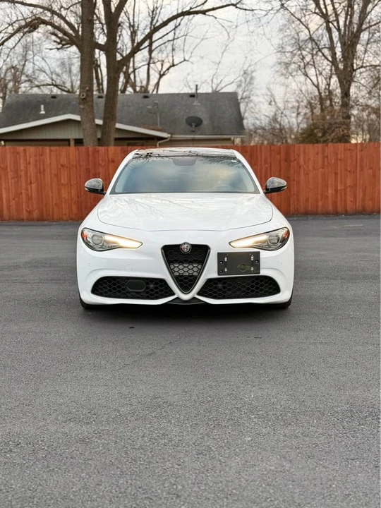 2019 Alfa Romeo Giulia - Image 2 of 14