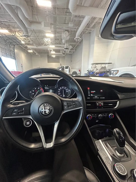 2019 Alfa Romeo Giulia - Image 13 of 13