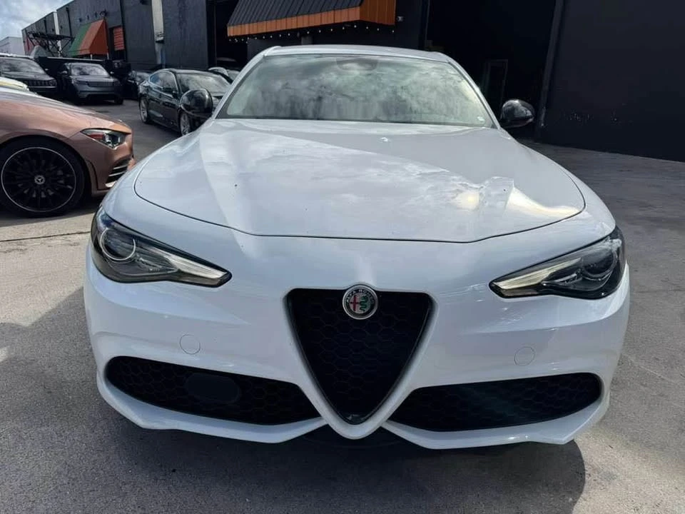 2019 Alfa Romeo Giulia - Image 2 of 15