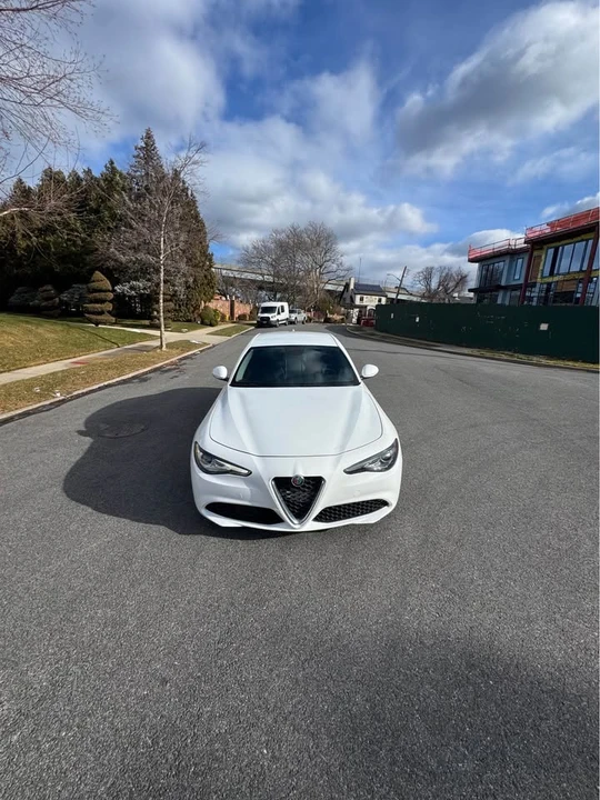 2019 Alfa Romeo Giulia - Image 3 of 6