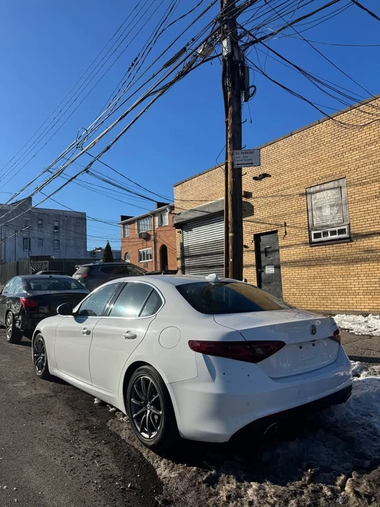 2019 Alfa Romeo Giulia - Image 2 of 4