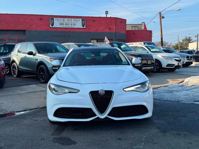 2019 Alfa Romeo Giulia - Image 2 of 17