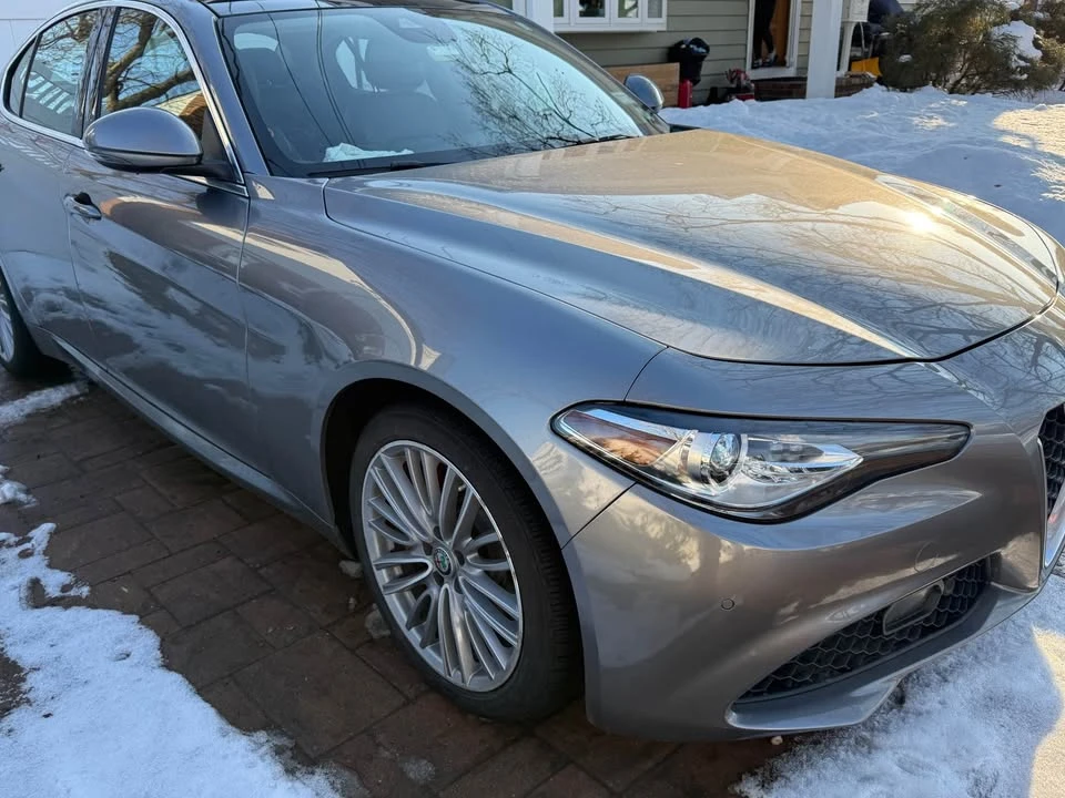 2019 Alfa Romeo Giulia - Image 5 of 9