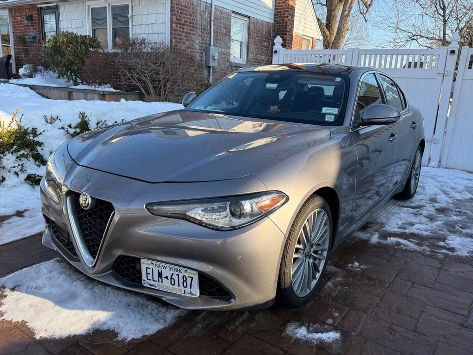 2019 Alfa Romeo Giulia - Image 3 of 9