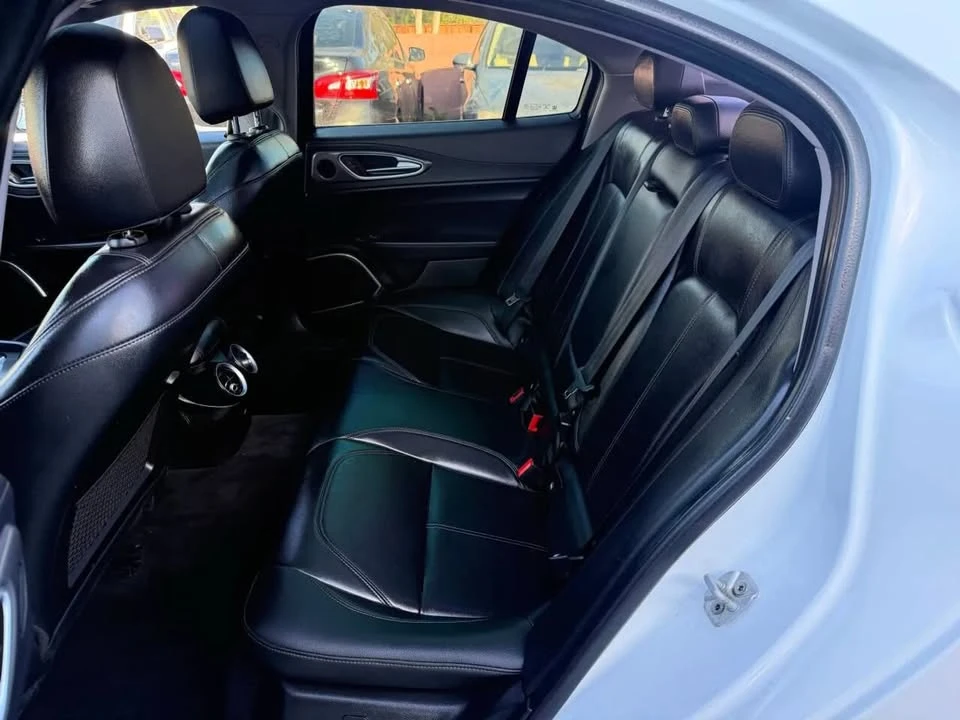 2019 Alfa Romeo Giulia - Image 20 of 20