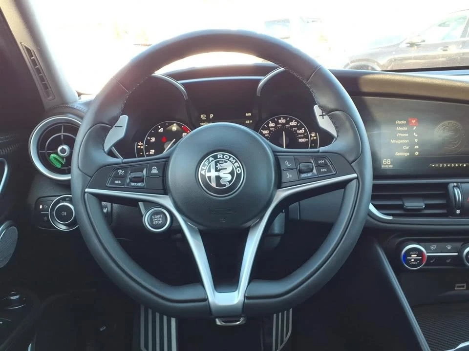2019 Alfa Romeo Giulia - Image 17 of 20
