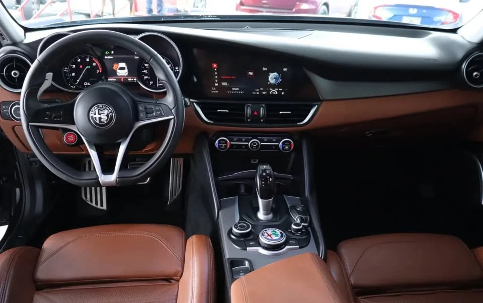 2019 Alfa Romeo Giulia - Image 3 of 4