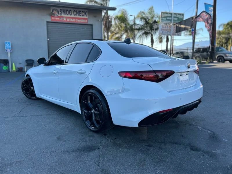 2019 Alfa Romeo Giulia - Image 3 of 11