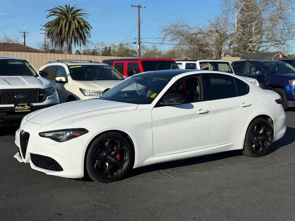 2019 Alfa Romeo Giulia - Image 4 of 20