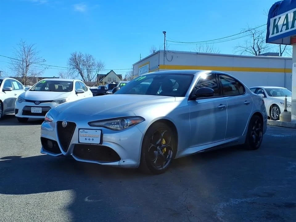 2019 Alfa Romeo Giulia - Image 3 of 20