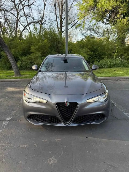 2019 Alfa Romeo Giulia - Image 3 of 10