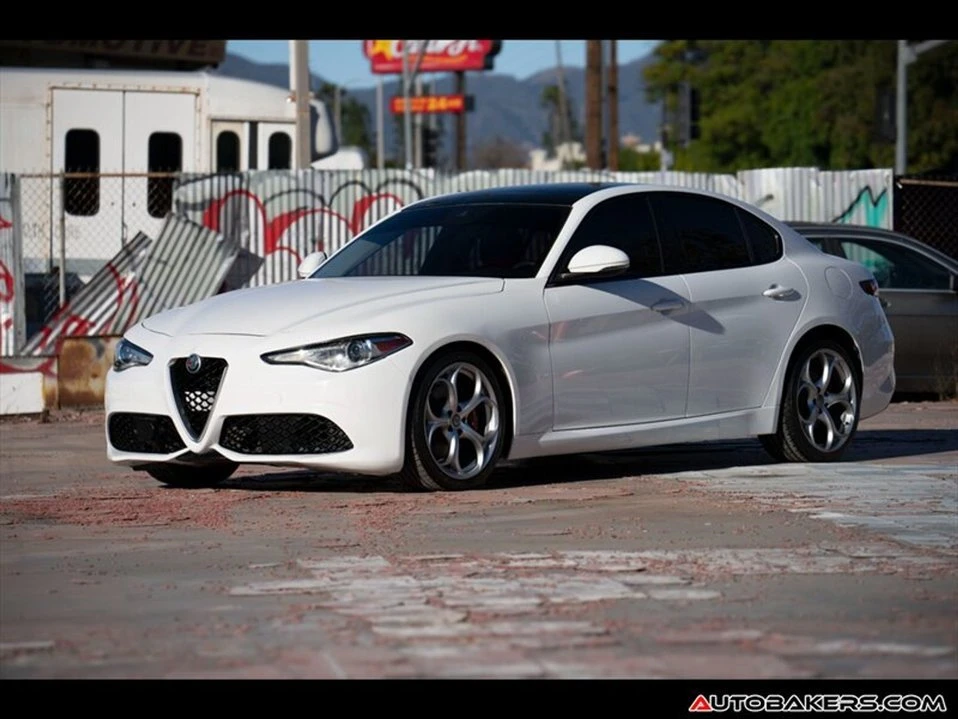 2019 Alfa Romeo Giulia - Image 2 of 20
