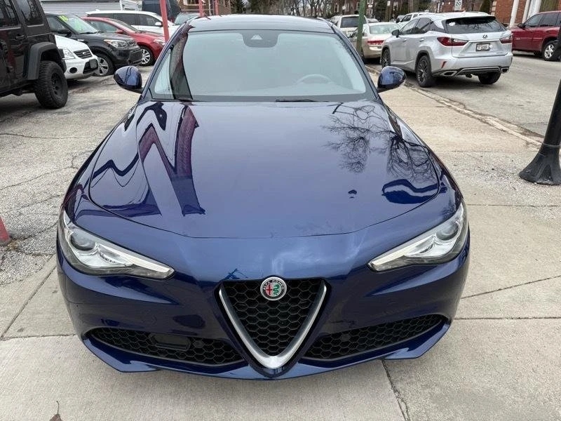 2019 Alfa Romeo Giulia - Image 11 of 20