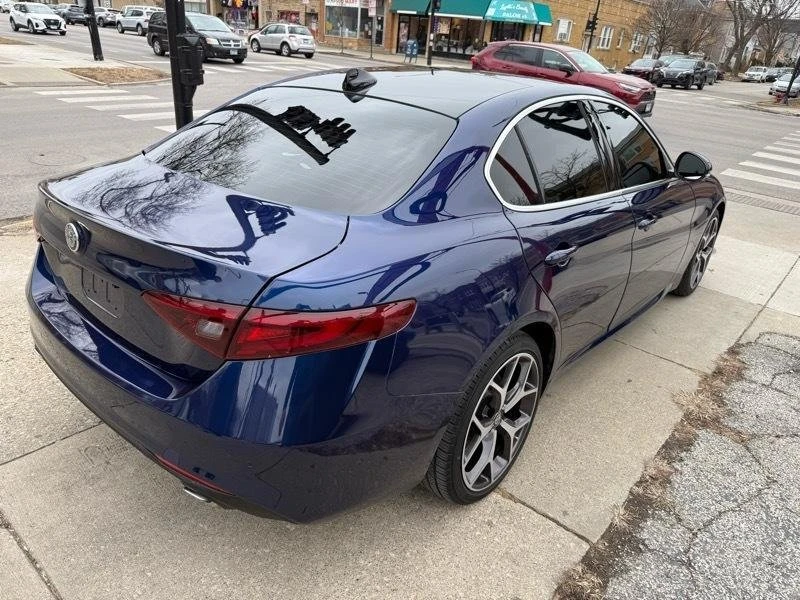 2019 Alfa Romeo Giulia - Image 7 of 20