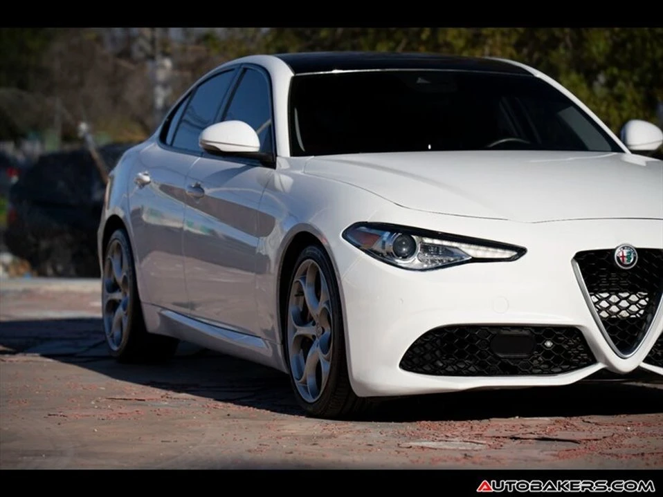 2019 Alfa Romeo Giulia - Image 6 of 20