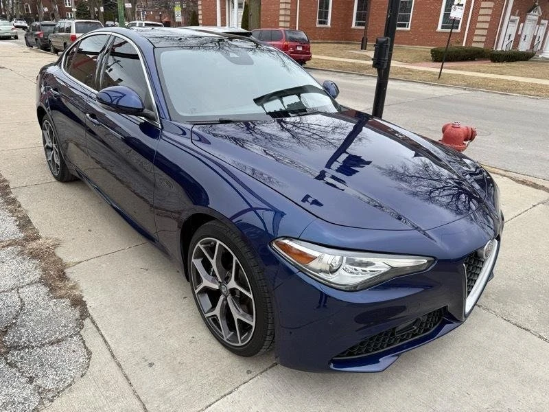 2019 Alfa Romeo Giulia - Image 9 of 20