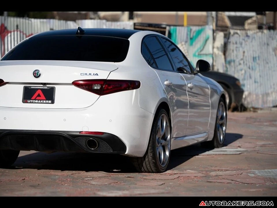 2019 Alfa Romeo Giulia - Image 9 of 20