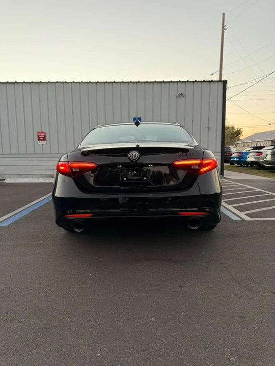 2019 Alfa Romeo Giulia - Image 3 of 14