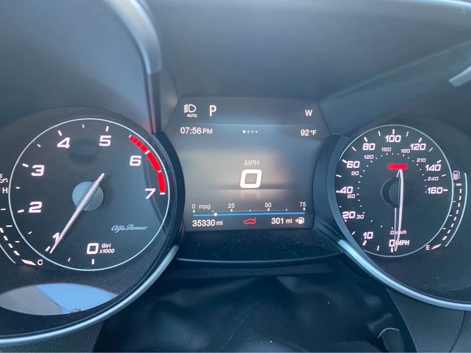 2019 Alfa Romeo Giulia - Image 11 of 12