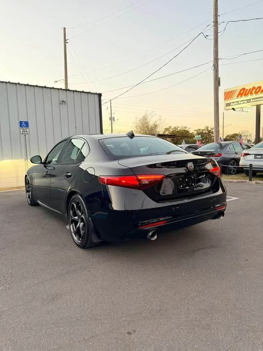 2019 Alfa Romeo Giulia - Image 2 of 14
