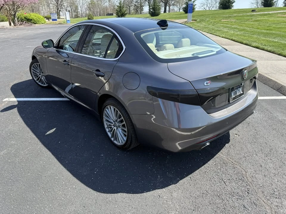 2019 Alfa Romeo Giulia - Image 4 of 8
