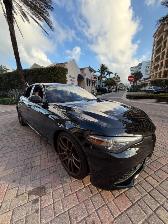 2019 Alfa Romeo Giulia - Image 4 of 15