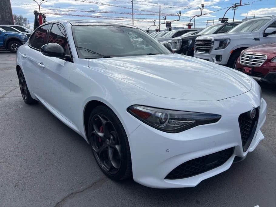 2019 Alfa Romeo Giulia - Image 7 of 13