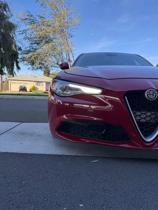 2019 Alfa Romeo Giulia - Image 4 of 12