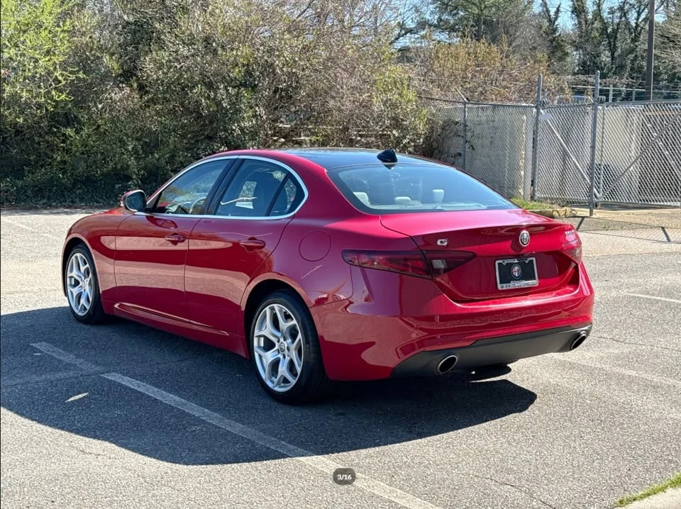 2019 Alfa Romeo Giulia - Image 3 of 11