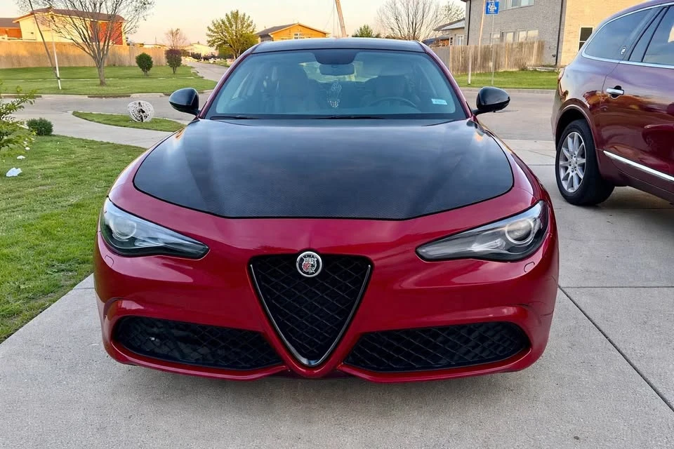 2019 Alfa Romeo Giulia - Image 2 of 12