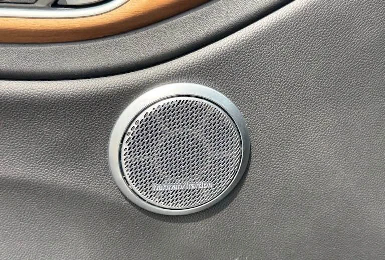 2019 Alfa Romeo Giulia - Image 8 of 8