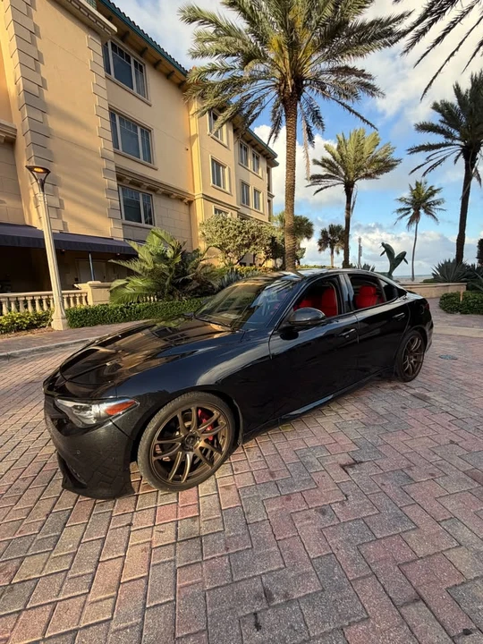 2019 Alfa Romeo Giulia - Image 2 of 15
