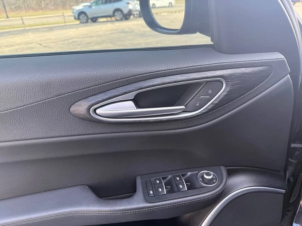 2019 Alfa Romeo Giulia - Image 12 of 20