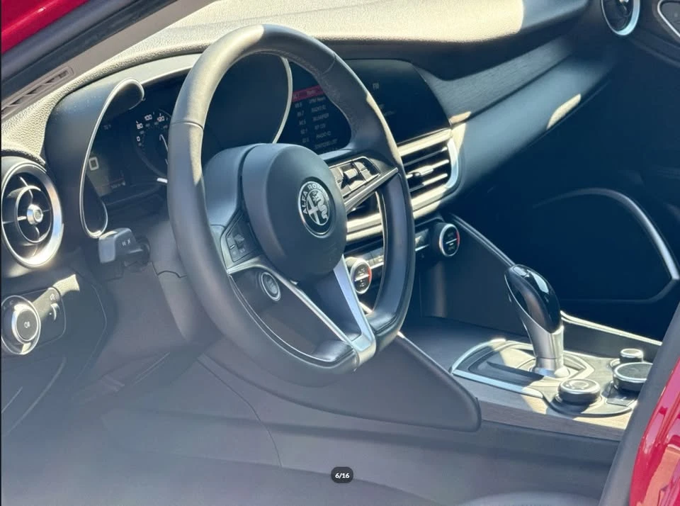 2019 Alfa Romeo Giulia - Image 11 of 11