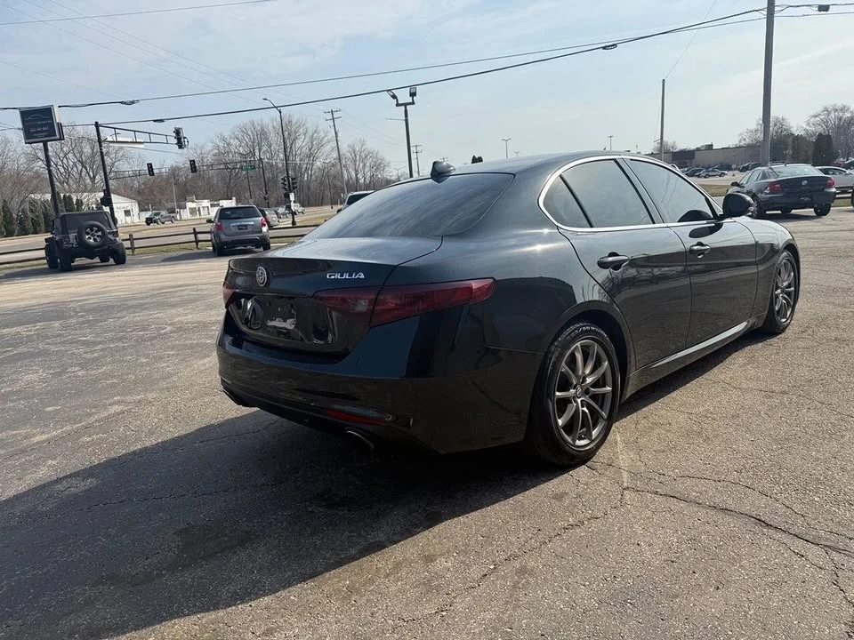 2019 Alfa Romeo Giulia - Image 6 of 20