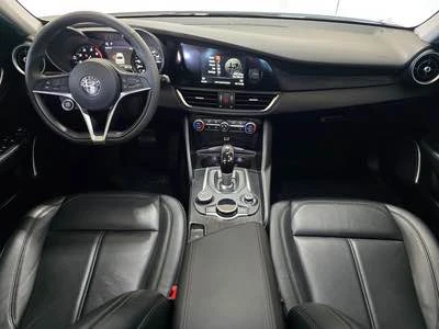 2019 Alfa Romeo Giulia - Image 4 of 7
