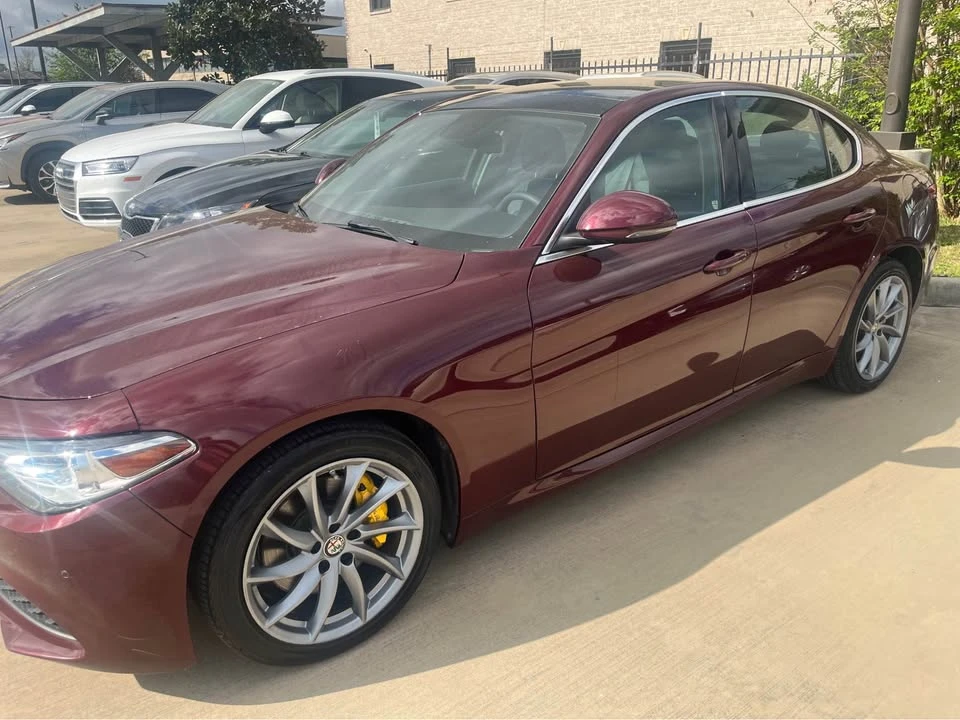 2019 Alfa Romeo Giulia - Image 4 of 4