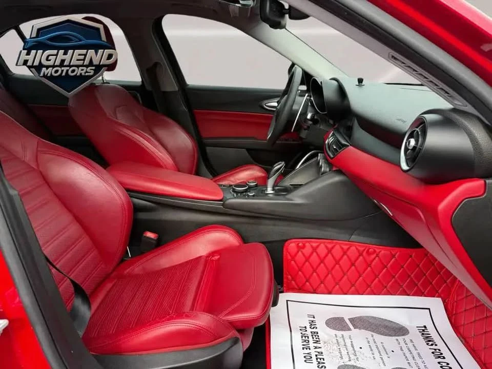 2019 Alfa Romeo Giulia - Image 12 of 18