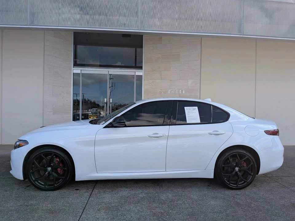 2019 Alfa Romeo Giulia - Image 3 of 14