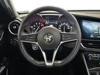 2019 Alfa Romeo Giulia - Image 8 of 20