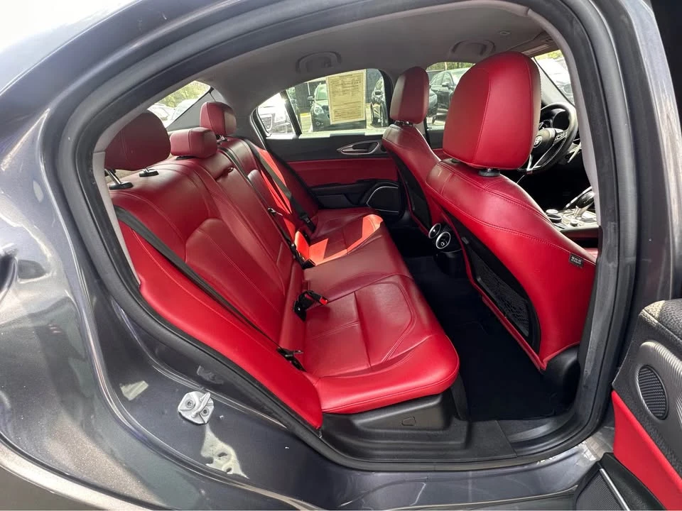 2019 Alfa Romeo Giulia - Image 12 of 12
