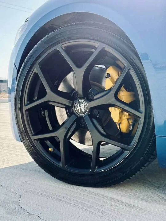 2019 Alfa Romeo Giulia - Image 9 of 11