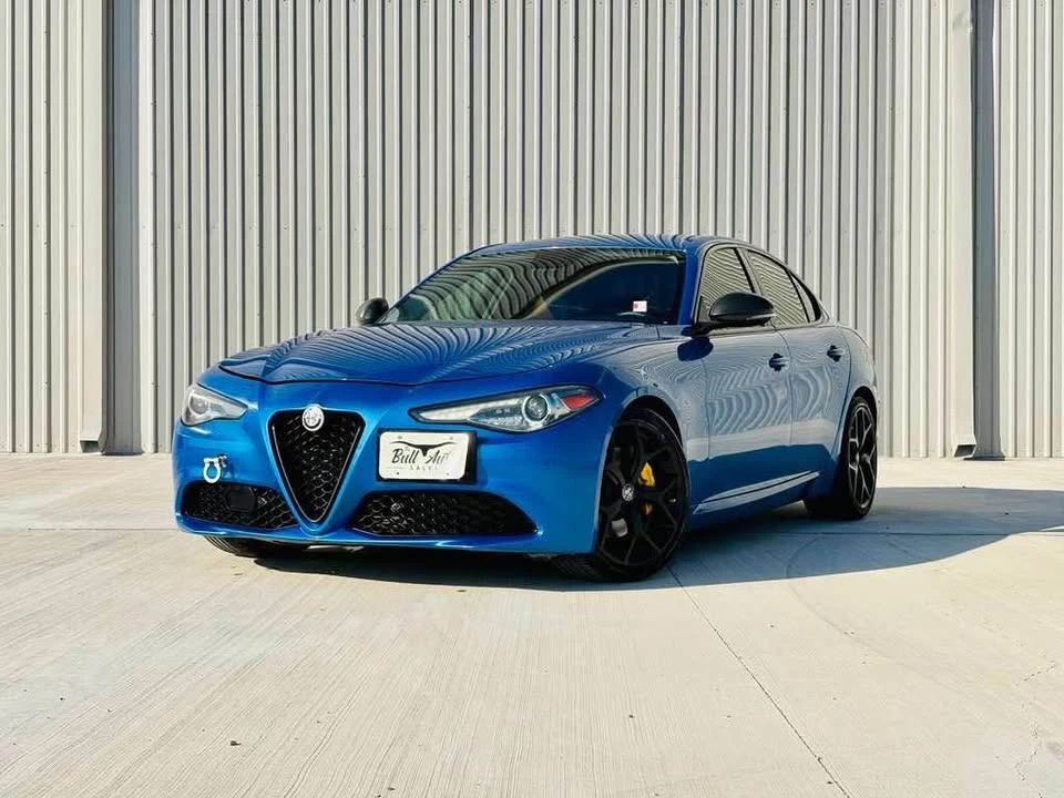 2019 Alfa Romeo Giulia - Image 10 of 11