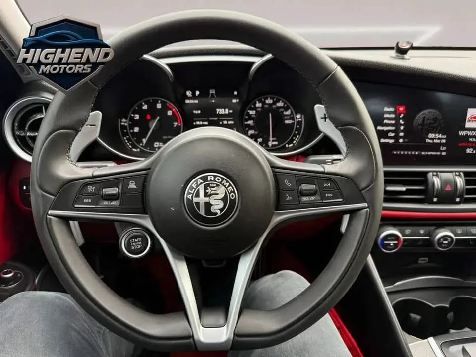 2019 Alfa Romeo Giulia - Image 15 of 18
