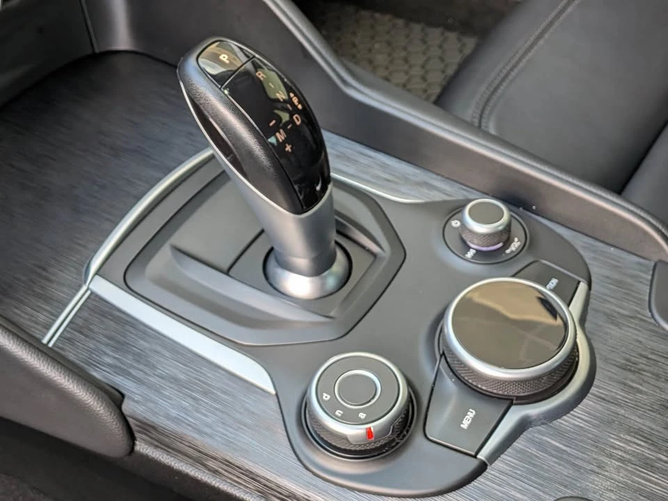 2019 Alfa Romeo Giulia - Image 14 of 14
